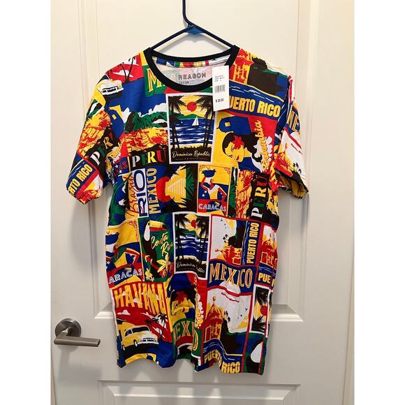 Latin T-Shirt- Men’s Size Large - Picture 1 of 2